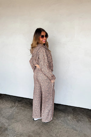 PREORDER- FLORAL & CHEETAH EASY DOES IT PULLOVER