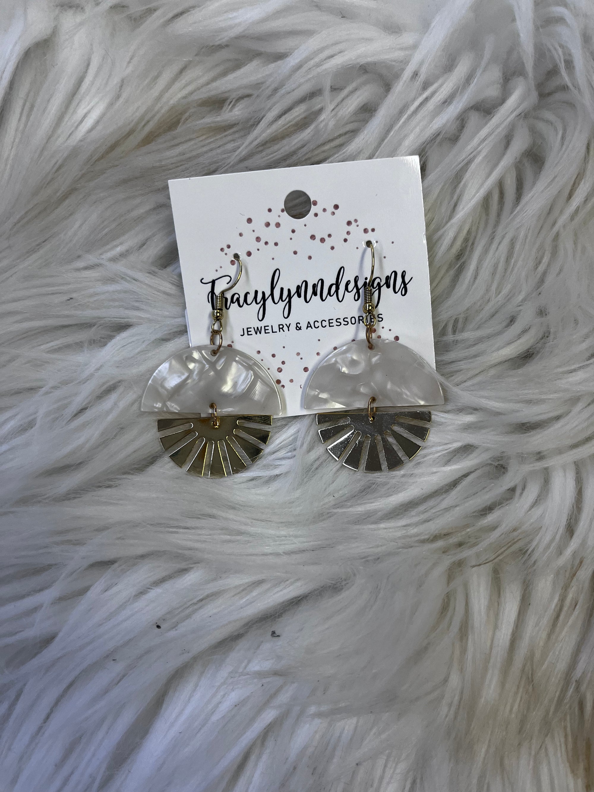 Moonstores Earrings